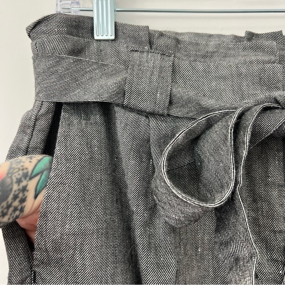 Express Gray Ankle High Rise Belted Paper Bag Linen Pants Size 8 Regular - Picture 2 of 7